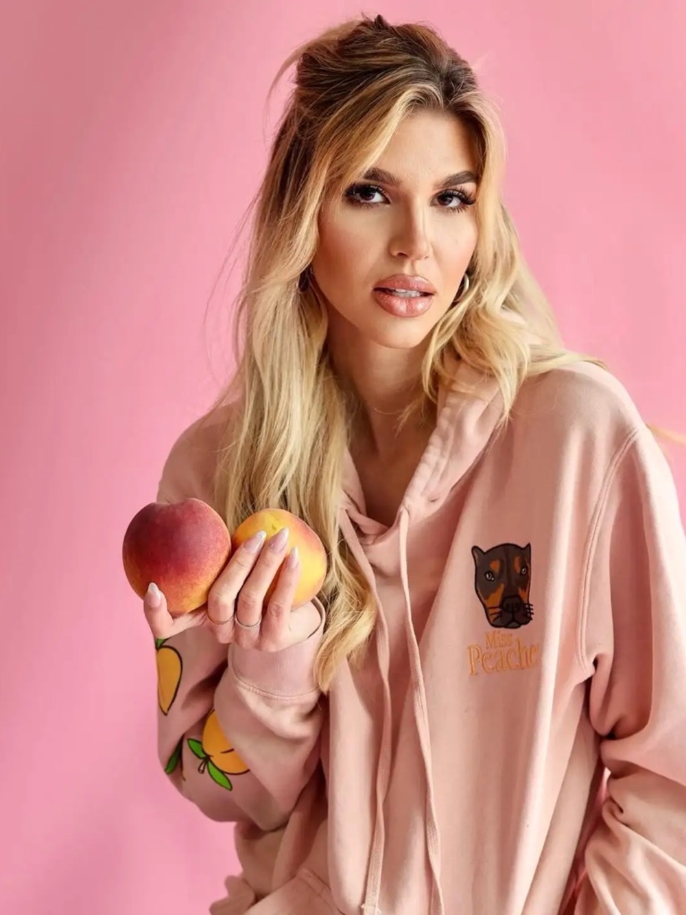 MISS PEACHES HOODIE